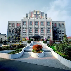**** Hotel Starhotels Business Palace Italy