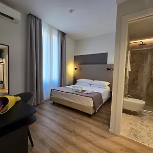 *** Hotel Porta Pia Italy